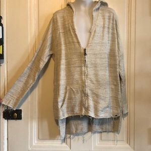 Small O’Neill zip up hoodie